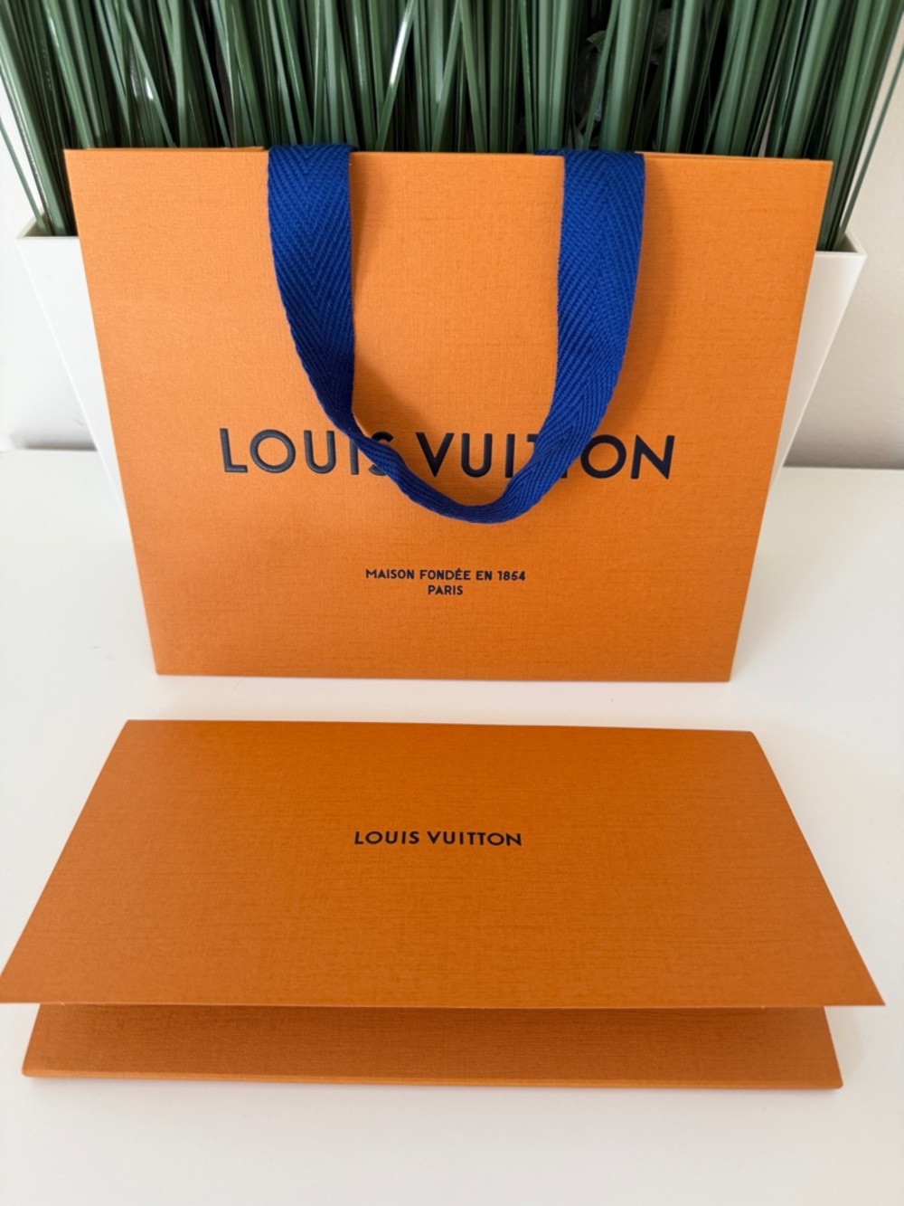 Louis Vuitton Gift Set Bag Envelope Ribbon Card Authentic Packaging - Picture 2 of 5